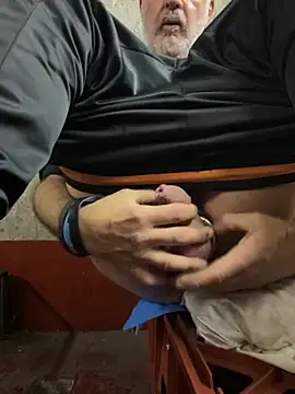 pervonpatrol online show from 10-31-25, 05:53