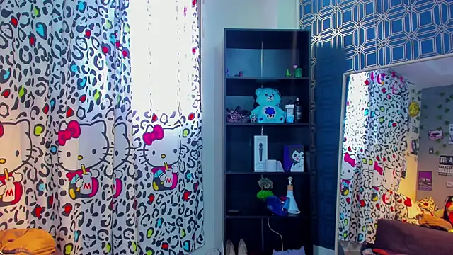 thania 777 online show from 10-31-25, 05:20