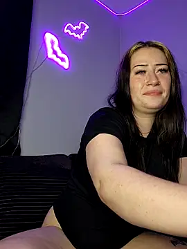 HarleyDemon666 online show from 11-23-25, 04:44