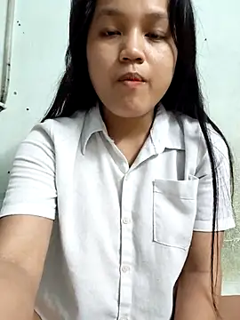 Snapshot of BabySweet-18 chatting on 07-14-26, 01:17 BabySweet-18 online show from 07-14-26, 01:17