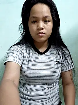Snapshot of BabySweet-18 chatting on 06-25-26, 01:47 BabySweet-18 online show from 06-25-26, 01:47