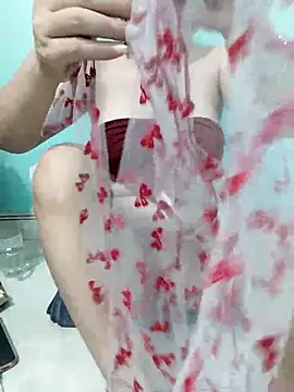 Jess-Thuy online show from 10-28-25, 01:50