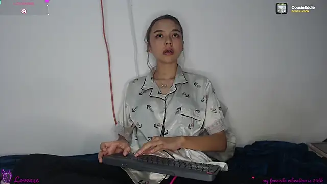 Snapshot of brisazanes chatting on 01-18-26, 07:45 brisazanes online show from 01-18-26, 07:45