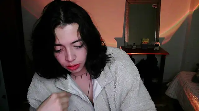Snapshot of Deny__v chatting on 06-15-26, 02:45 Deny v online show from 06-15-26, 02:45