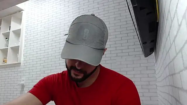 BombeiroHotx online show from 04-18-26, 06:10