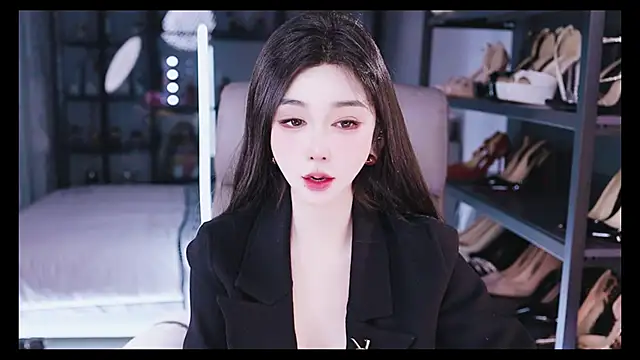 kelariy online show from 10-17-25, 01:57