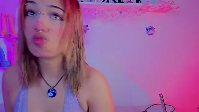 zoelight18 online show from 12-03-25, 07:13