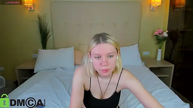 Snapshot of Casey_Miller chatting on 10-05-25, 01:18 Casey Miller online show from 10-05-25, 01:18