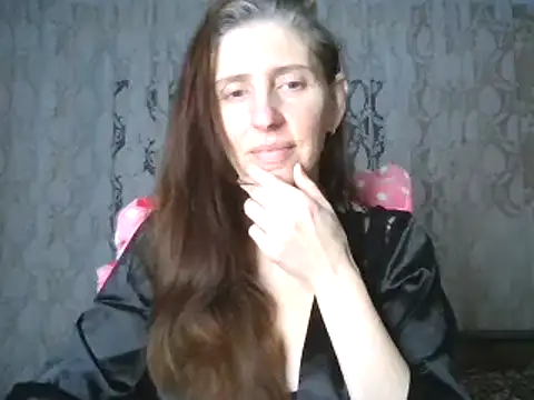 CandiCole online show from 12-17-25, 05:01