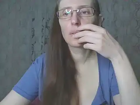 CandiCole online show from 11-29-25, 03:17