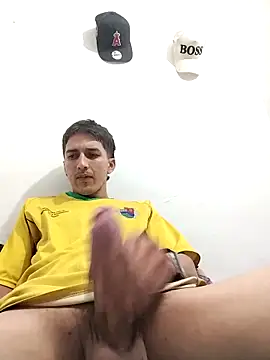 Carlos11123 online show from 11-08-25, 05:33