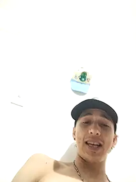 Carlos11123 online show from 07-16-26, 01:57