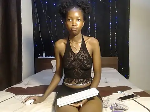 Snapshot of wild_smile chatting on 10-03-25, 12:58 wild smile online show from 10-03-25, 12:58