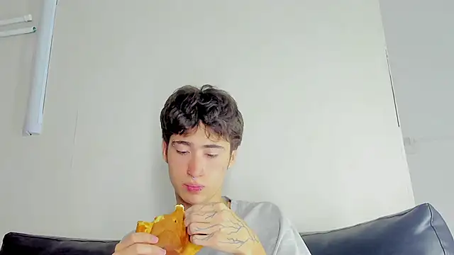  DantFox  online show from 09-16-25, 06:42