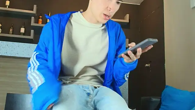  DantFox  online show from 09-25-25, 08:48