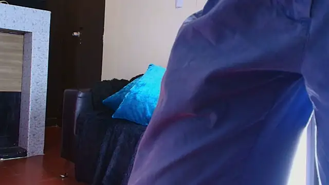  DantFox  online show from 10-05-25, 08:10