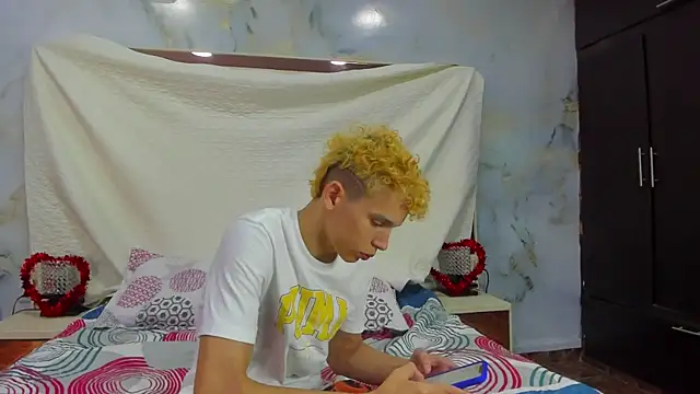 Averange boys X online show from 10-29-25, 11:42