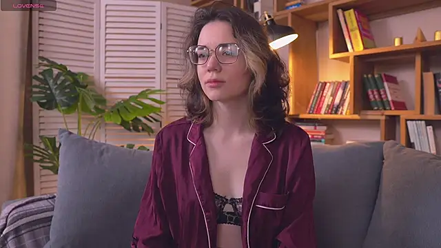 Sunny Teaze online show from 02-27-26, 07:19