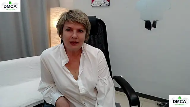 Snapshot of Pion_01 chatting on 05-08-26, 05:11 Pion 01 online show from 05-08-26, 05:11