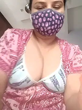 Snapshot of Tamil_Sivani chatting on 10-05-25, 02:13 Tamil Sivani online show from 10-05-25, 02:13