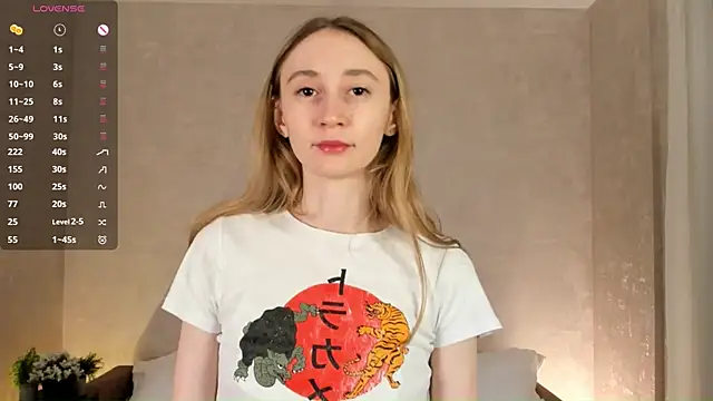BeatrixHiett online show from 10-18-25, 02:46