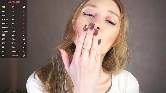 BeatrixHiett online show from 09-28-25, 03:46
