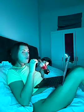 AlitaNova online show from 10-15-25, 10:56