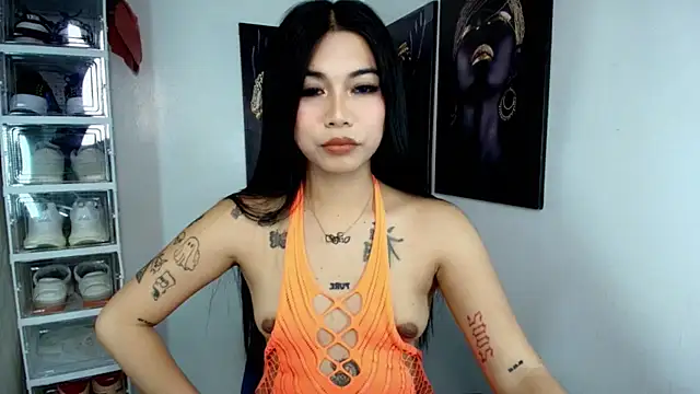 yourmistressluna01 online show from 11-02-25, 10:09