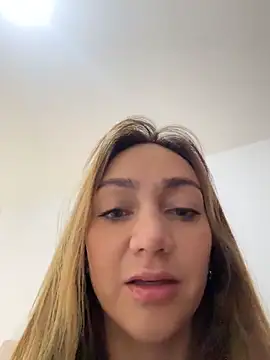 Ninabigtitied online show from 04-30-26, 01:07
