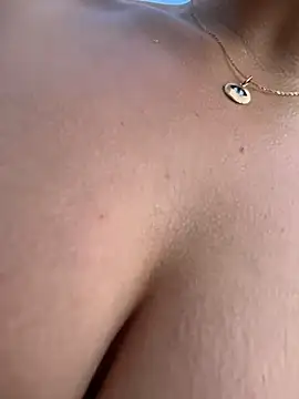 Ninabigtitied online show from 03-15-26, 12:34