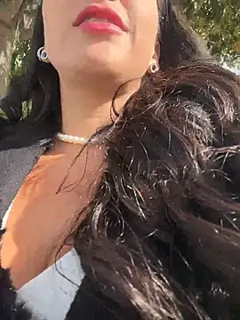 Ninabigtitied online show from 11-02-25, 11:37