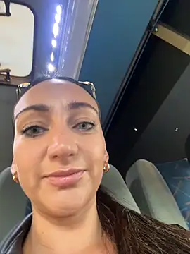 Ninabigtitied online show from 02-09-26, 12:36