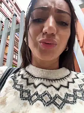 Ninabigtitied online show from 12-20-25, 02:42