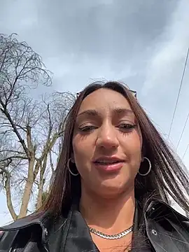 Ninabigtitied online show from 02-07-26, 01:41