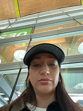 Ninabigtitied online show from 02-05-26, 01:51