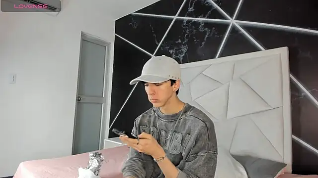 AerumChae online show from 05-19-26, 12:01