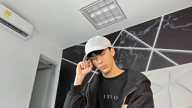 AerumChae online show from 03-26-26, 12:03