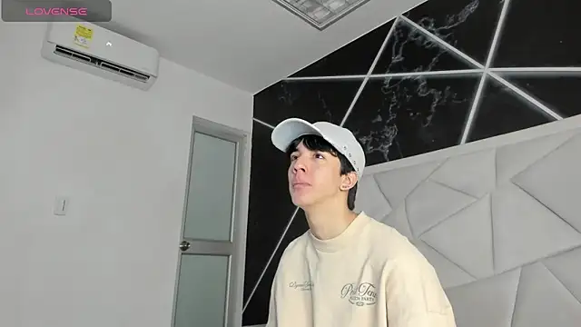 AerumChae online show from 06-12-26, 12:03