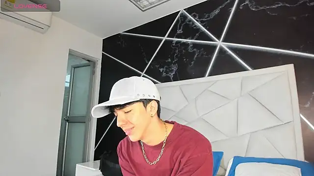 AerumChae online show from 04-08-26, 12:28