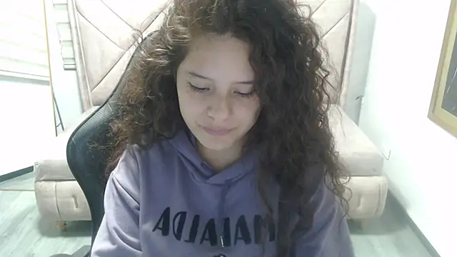 Velvet Moon V online show from 02-19-26, 07:44