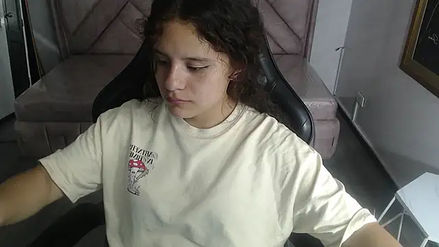 Velvet Moon V online show from 02-09-26, 08:18