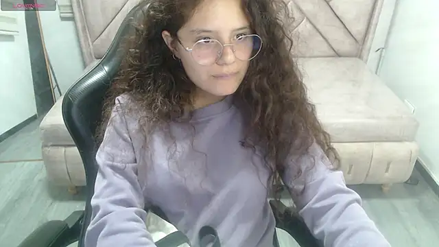 Velvet Moon V online show from 03-10-26, 07:40