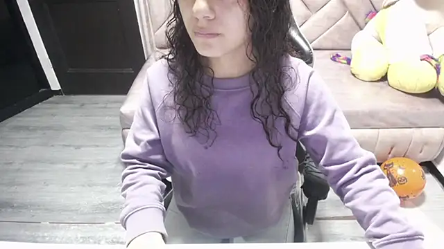 Velvet Moon V online show from 10-22-25, 01:10