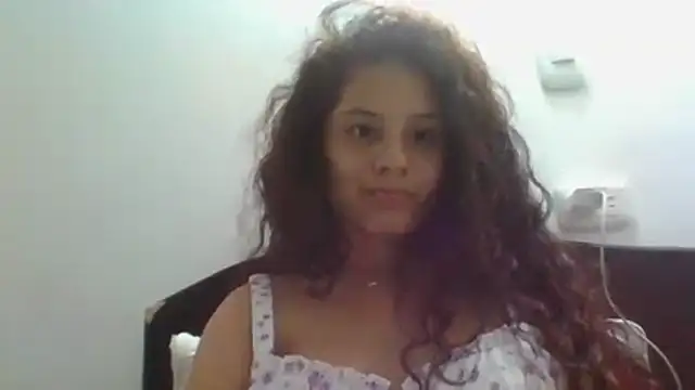 Snapshot of Velvet_Moon_V chatting on 05-12-26, 03:03 Velvet Moon V online show from 05-12-26, 03:03