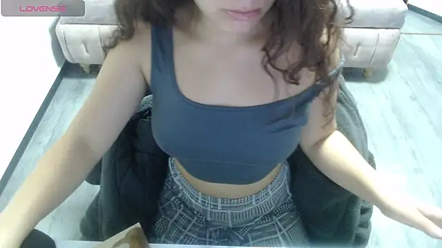 Velvet Moon V online show from 01-15-26, 01:14