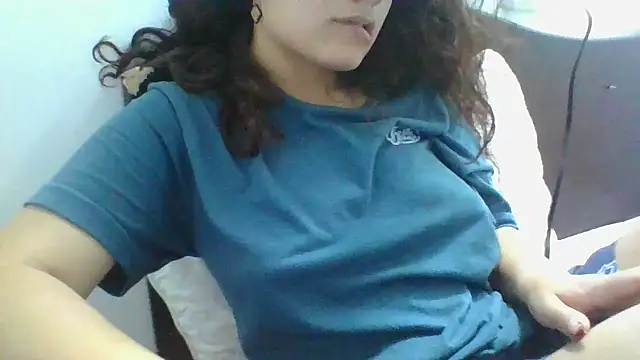 Velvet Moon V online show from 04-15-26, 04:51