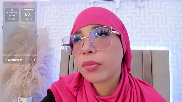 Snapshot of naishaa_ chatting on 07-03-26, 05:30 naishaa online show from 07-03-26, 05:30