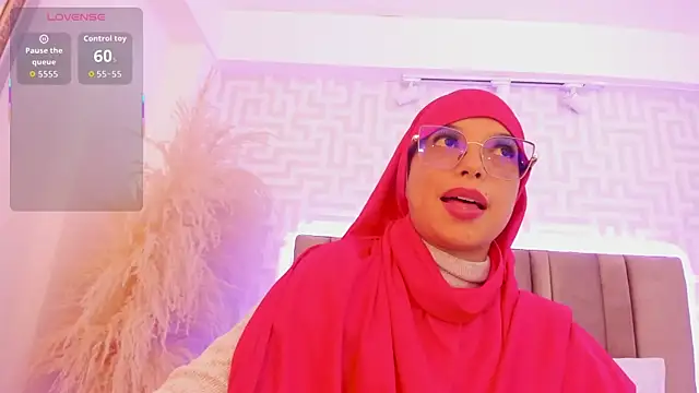 naishaa  online show from 03-26-26, 06:39