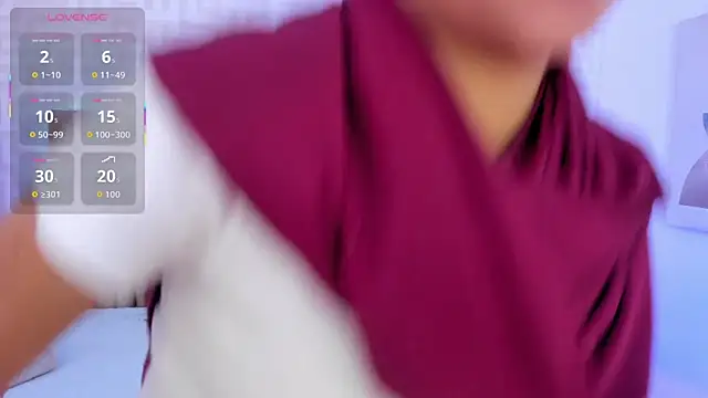 Snapshot of naishaa_ chatting on 07-07-26, 04:10 naishaa online show from 07-07-26, 04:10