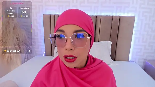 Snapshot of naishaa_ chatting on 06-20-26, 05:07 naishaa online show from 06-20-26, 05:07